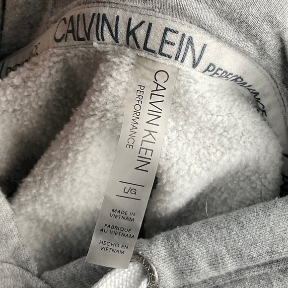 Calvin Klein Cropped Hoodie - Picture 3 of 3